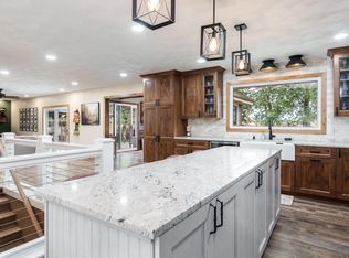 2126 N Polzin Rd, Janesville, WI 53548