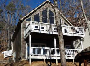 513 Inlet Dr, Seneca, SC 29672