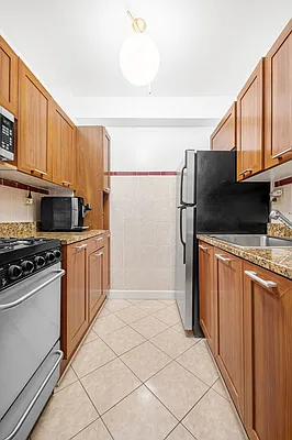 Kitchen, photo 1