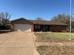 608 E Ellwood Blvd, Anton, TX 79313