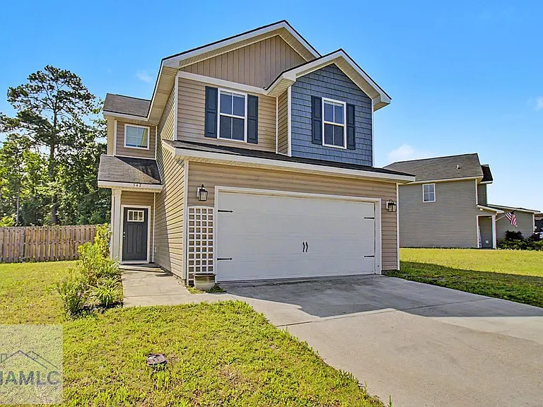 547 Fairview Cir — Photo 1