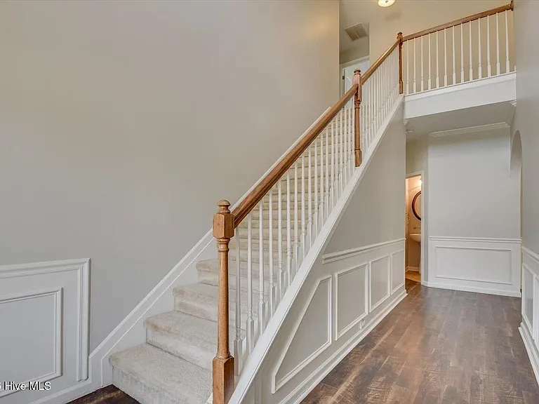 2609 Leland Dr — Photo 10