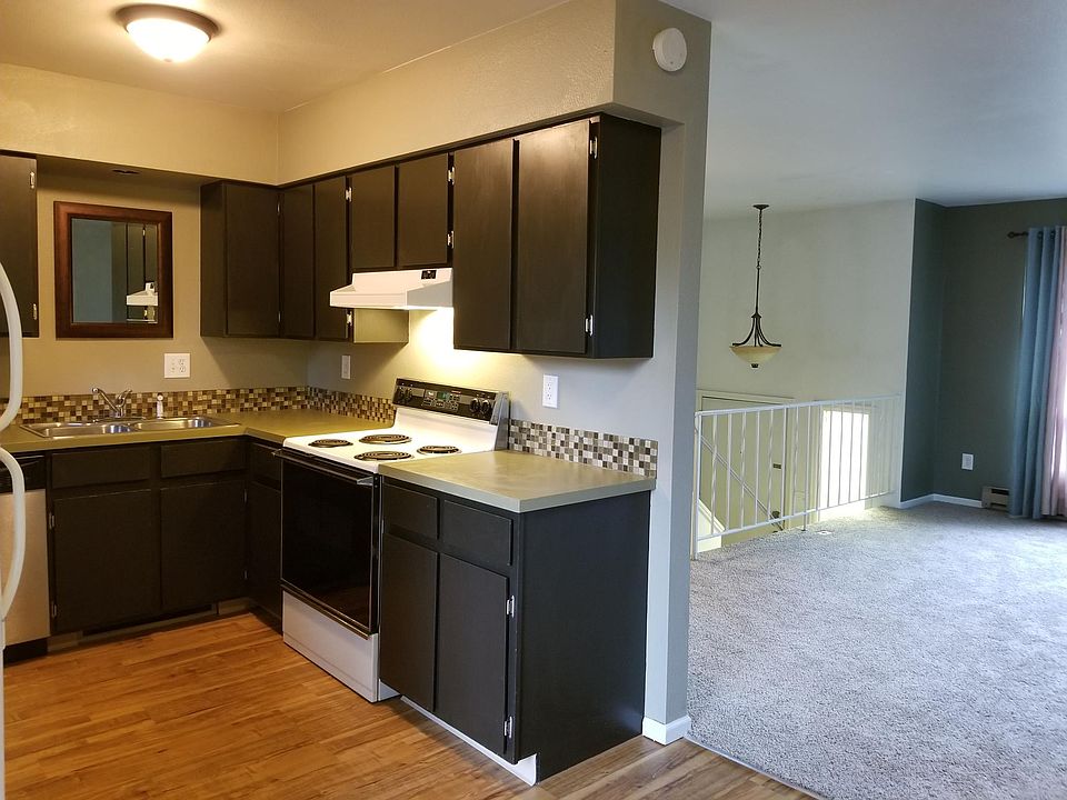 Kitchen & Front Room