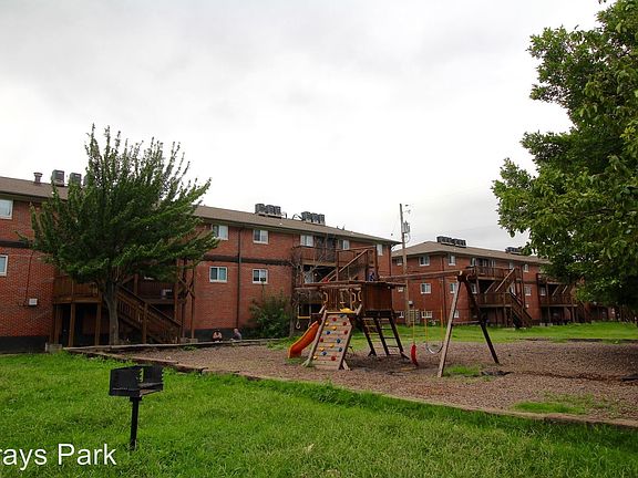 4th image of 1026 Forest Ct APT 14