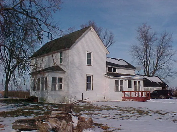 10810 Weidner Rd, Harvard, IL 60033