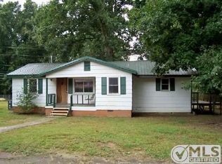 16 Perkins Rd, Fayetteville, TN 37334