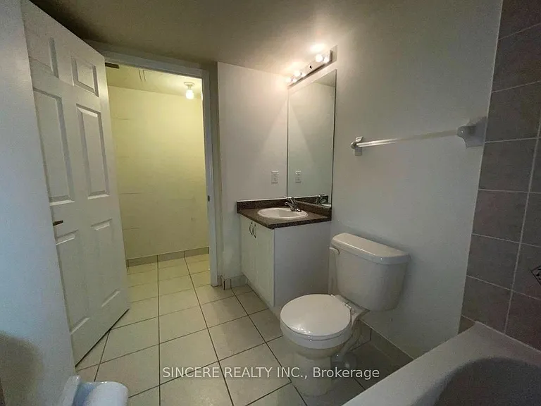 35 Hollywood Ave #1922 — Photo 24