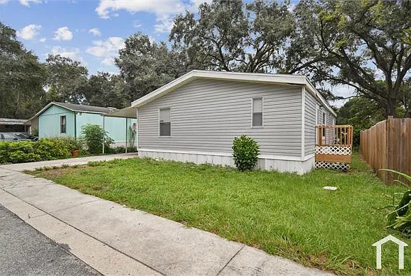 10609 Bay Hills Cir — Photo 34
