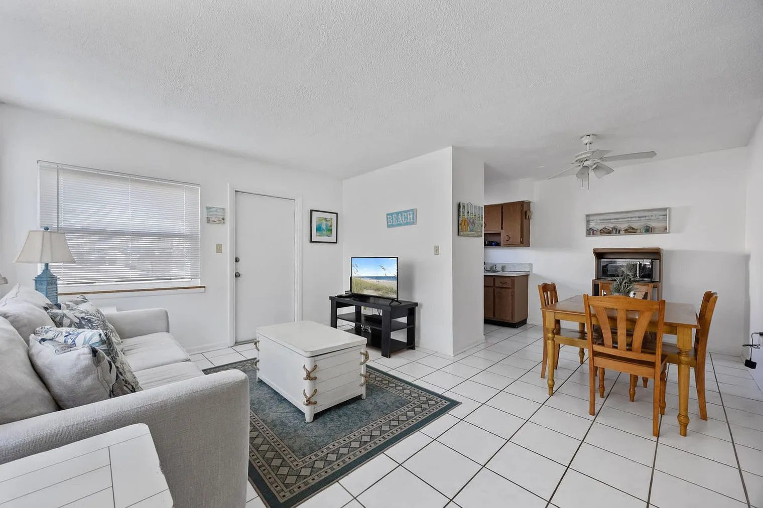 1 bed, 1.0 bath, 613 sqft, $2,363 — Photo 2