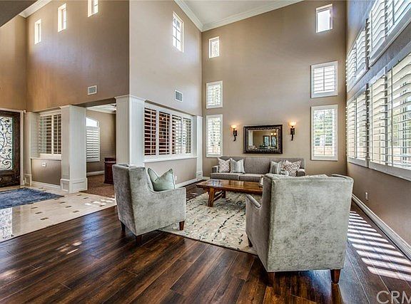 5th image of 3292 Arden Way