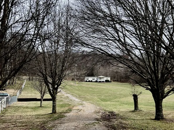 1319 Southport Rd, Mount Pleasant, TN 38474