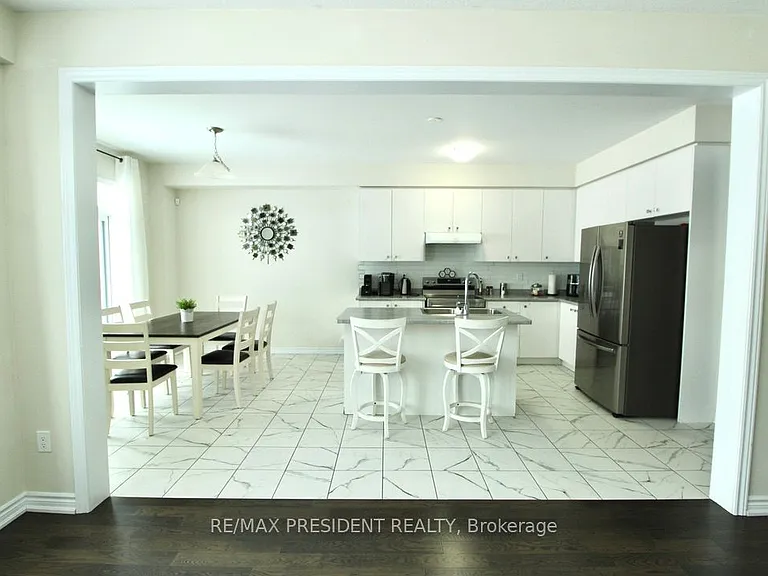 16 Peach St — Photo 12