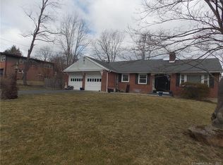 5 Livingstone Rd, Bloomfield, CT 06002