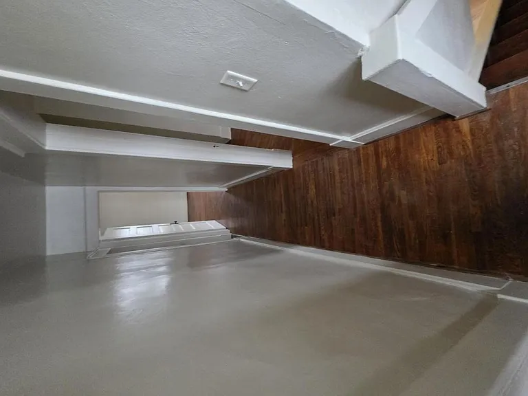466 W McKibben St — Photo 4