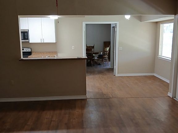5th image of 5035 Hacienda Dr