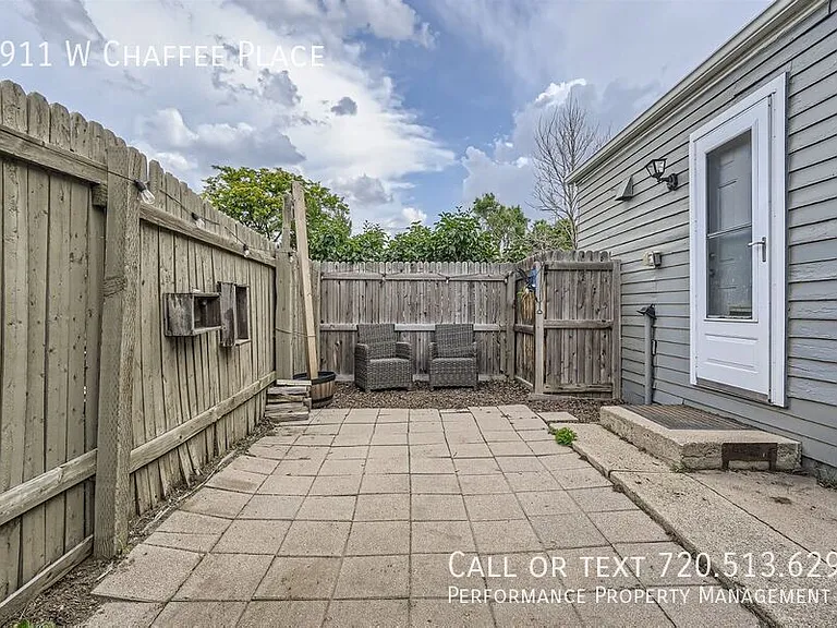 1911 W Chaffee Pl — Photo 24