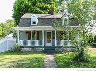 28 West St, Cromwell, CT 06416