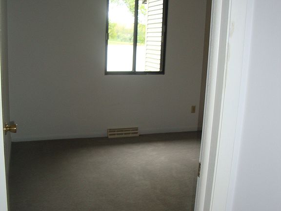 4th image of 7203 Park Shores Ct