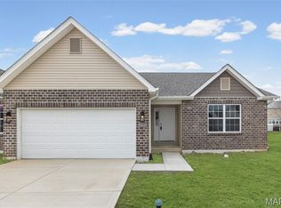 1737 Old Park Ln, Swansea, IL 62226