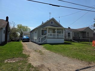 1236 Decamp St, Burton, MI 48529