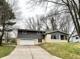 420 Dodge St, Stanley, WI 54768