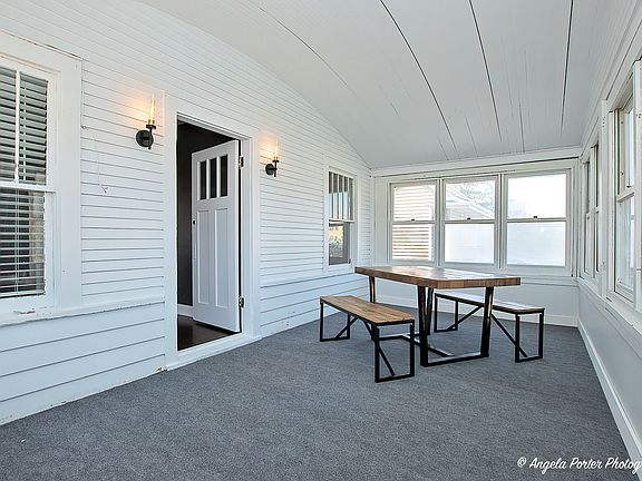 5th image of 802 N Lewis Ave
