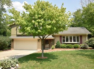 8550 N Pelham Pkwy, Bayside, WI 53217