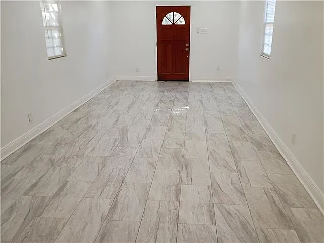 3 bed, 2.0 bath, 1048 sqft, $1,850 — Photo 2