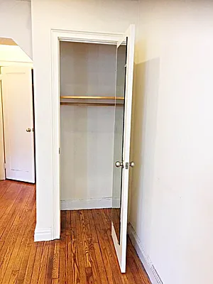 Rented by Manhattan Flats | media 12