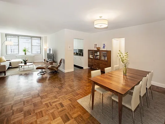 Sold by Sotheby's International Realty | media 1