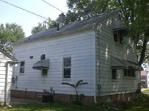 2nd image of 5370 Campbell St