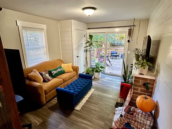 1450 4th St NW, Grand Rapids, MI 49504