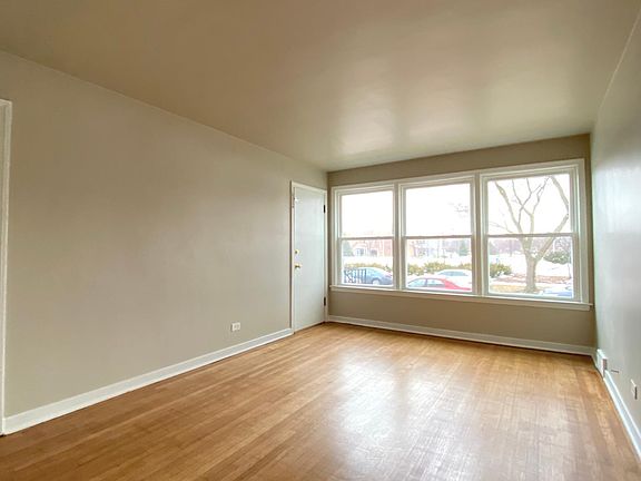 4th image of 4930 Mulford St APT 1W