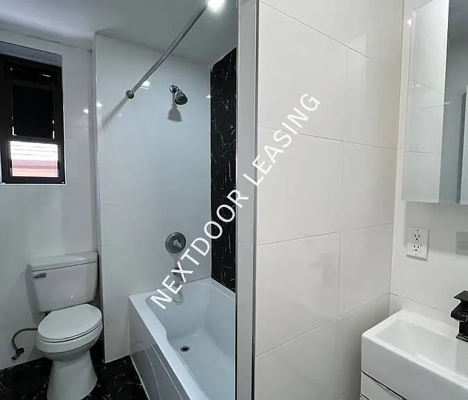 325 Avenue E #3M — Photo 3