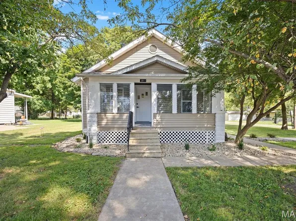 2911 Mary Irene St, Belleville, IL 62226