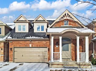 70 Earl Stewart Dr, Aurora, ON L4G 7P4