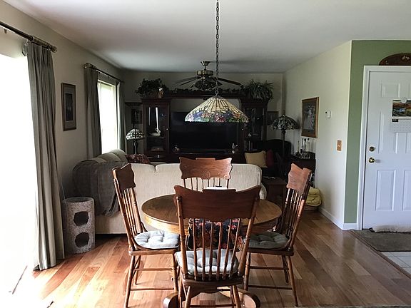 Eating area in family Room 