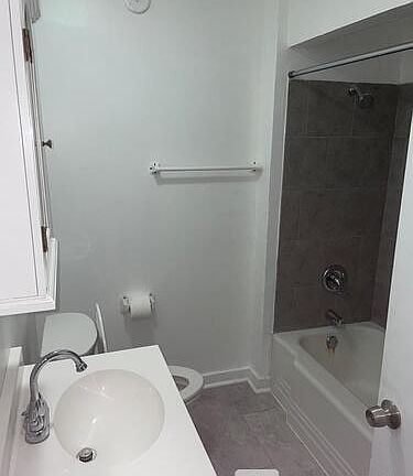 4th image of 2676 Madden Dr