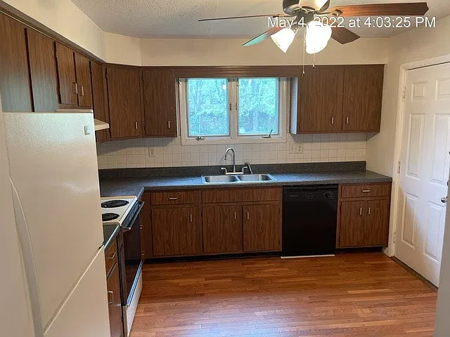 2207 Saratoga Drive, Unit 1 — Photo 2