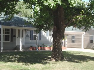 12130 Sunnycrest Pl, Maryland Heights, MO 63043