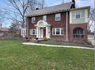 2825 Coventry Rd, Shaker Heights, OH 44120