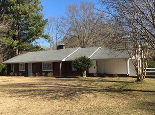 2102 Hawthorne Rd, Corinth, MS 38834