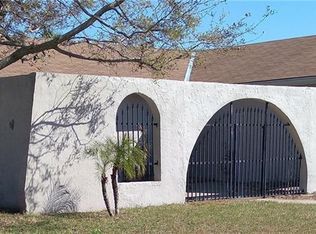 950 16th Way, Palm Harbor, FL 34683