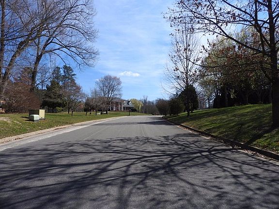 5th image of 7097 Old Millstone Dr
