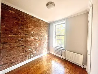 Rented by Century 21 Premier 