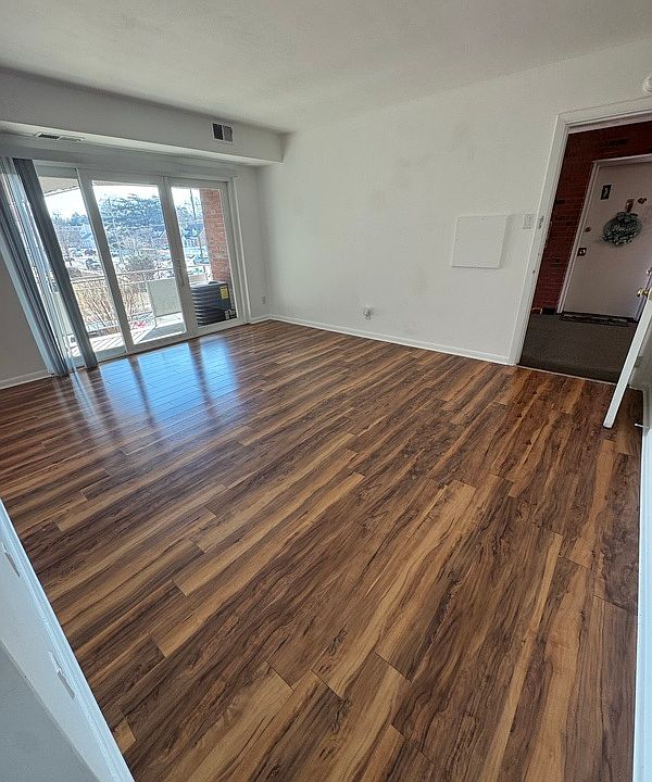 1st image of 4502 Grove Ave