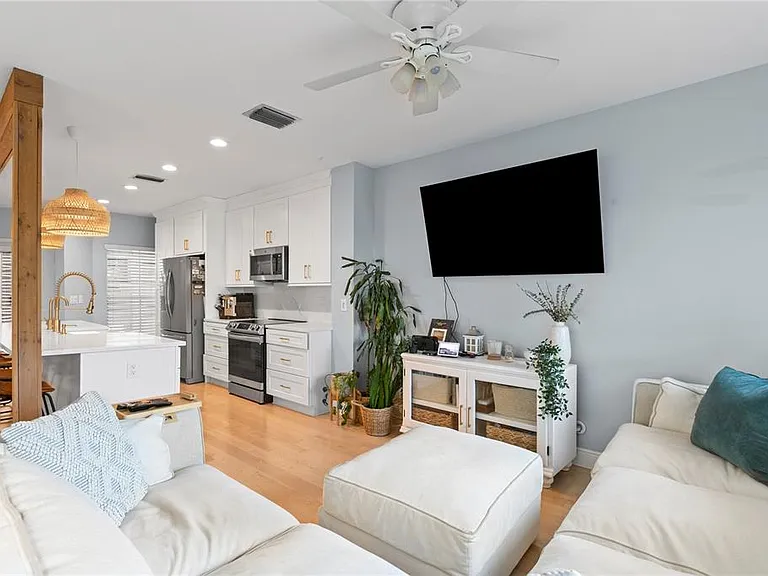 1114 Shipwatch Cir — Photo 17