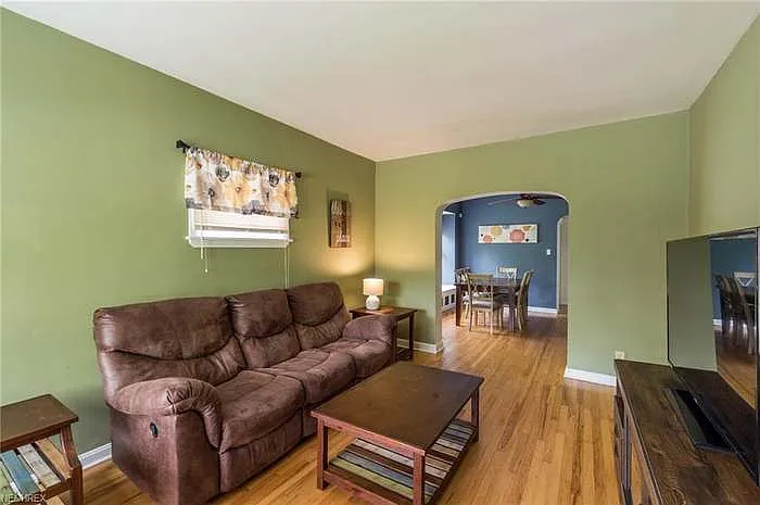 1499 Lakewood Ave photo 1