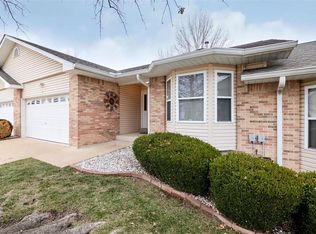 4 Faulkner Dr #28B, Saint Charles, MO 63303