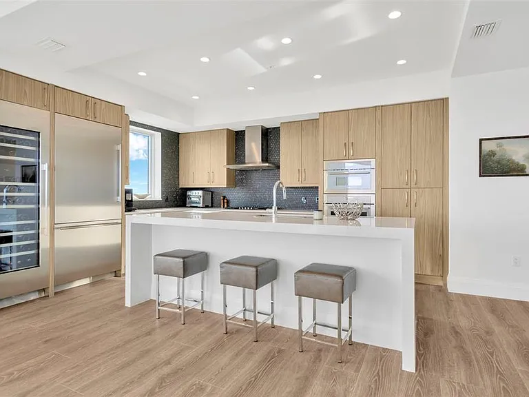 2910 W Barcelona St #1004 — Photo 6